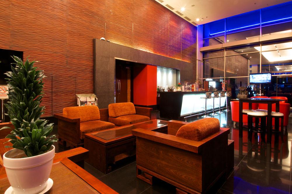 Manhattan Hotel Jakarta Exterior photo