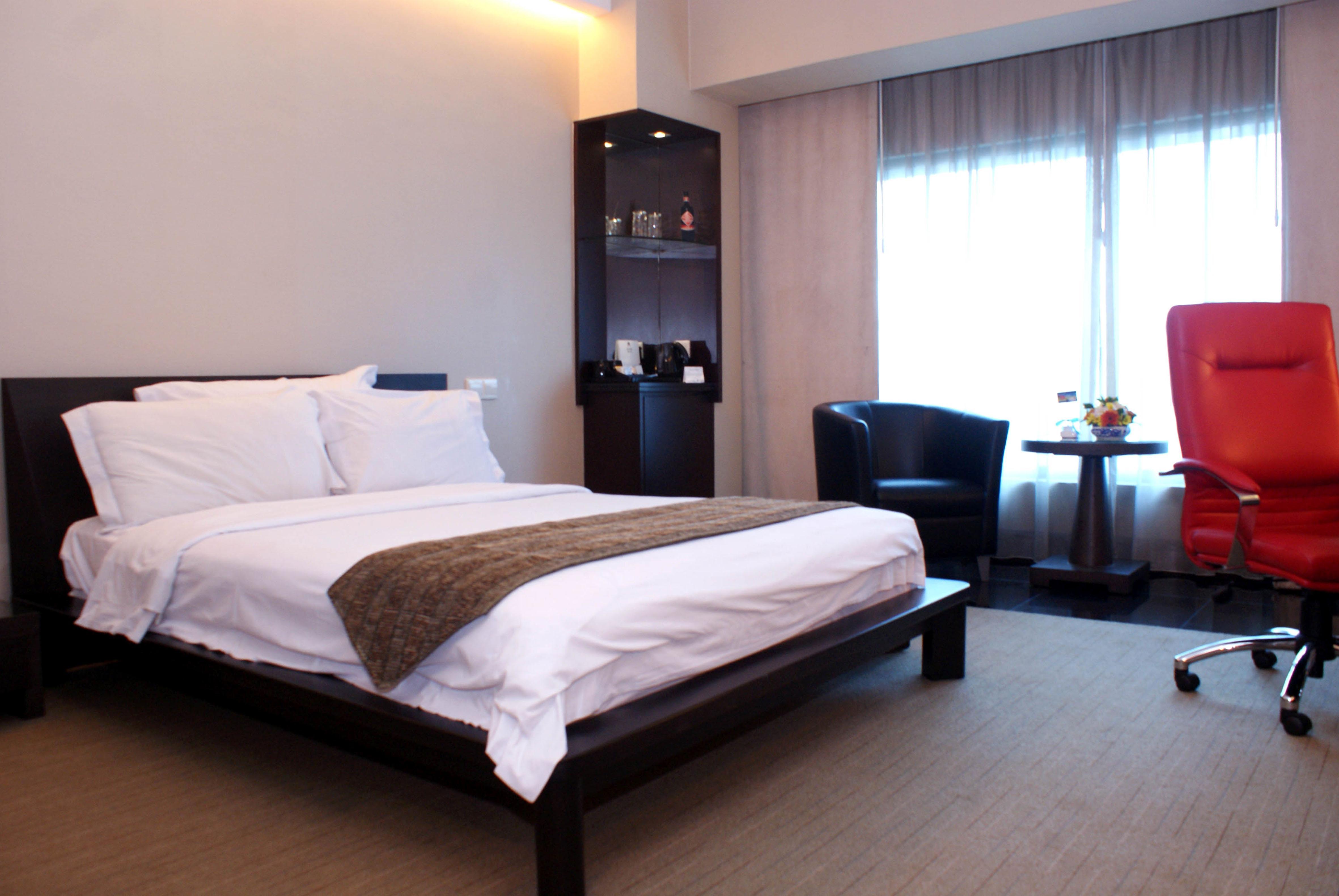 Manhattan Hotel Jakarta Exterior photo