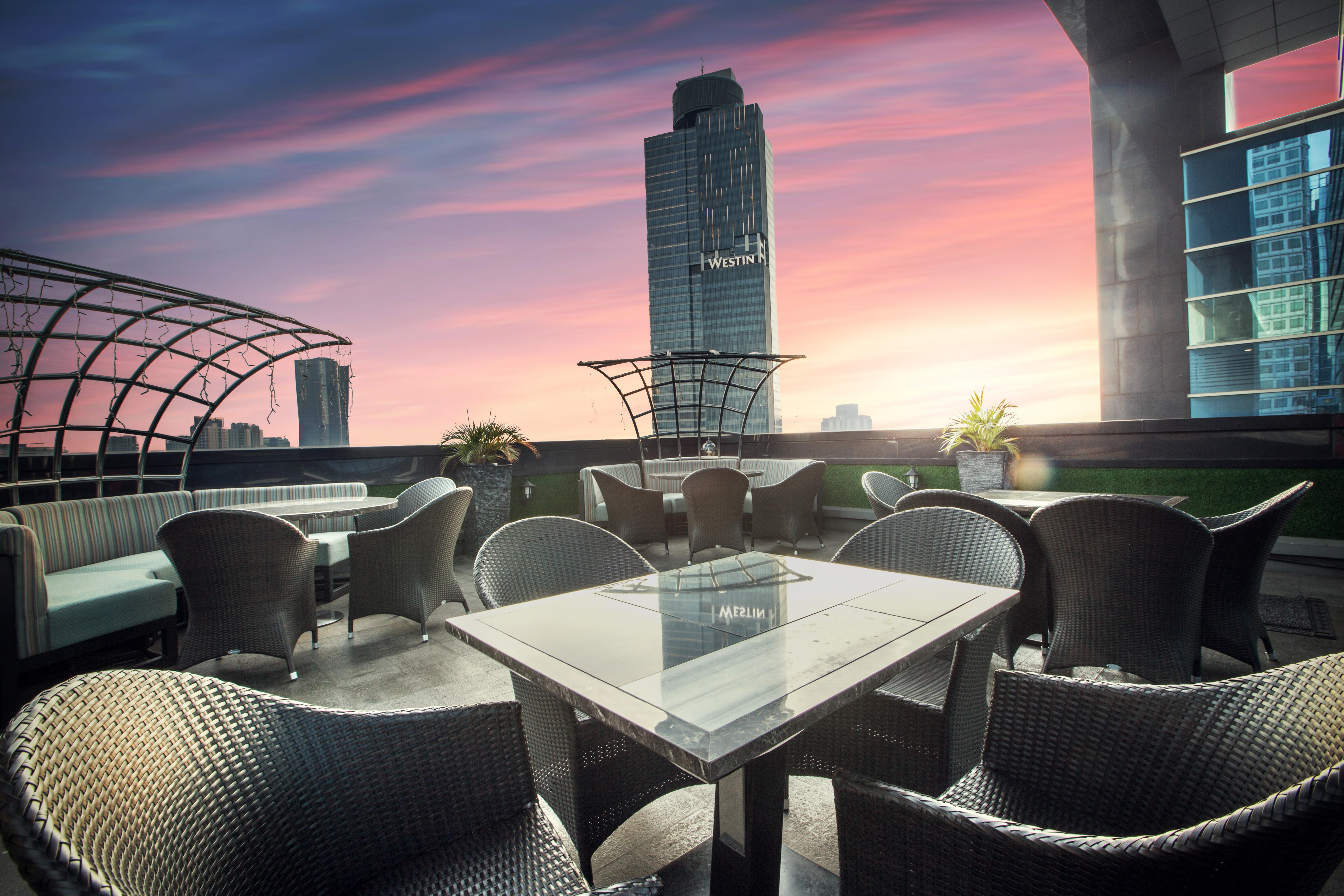 Manhattan Hotel Jakarta Exterior photo
