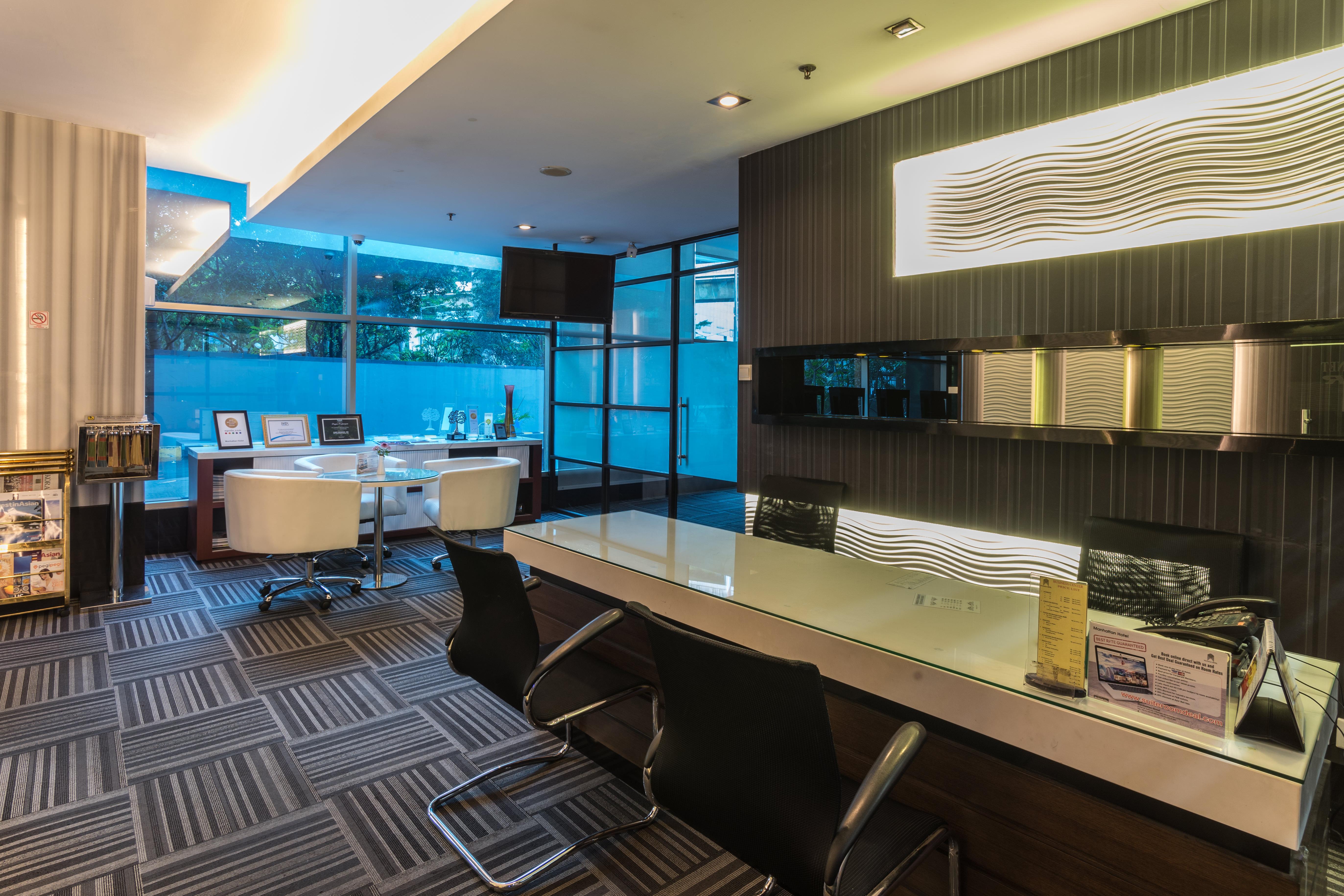 Manhattan Hotel Jakarta Exterior photo